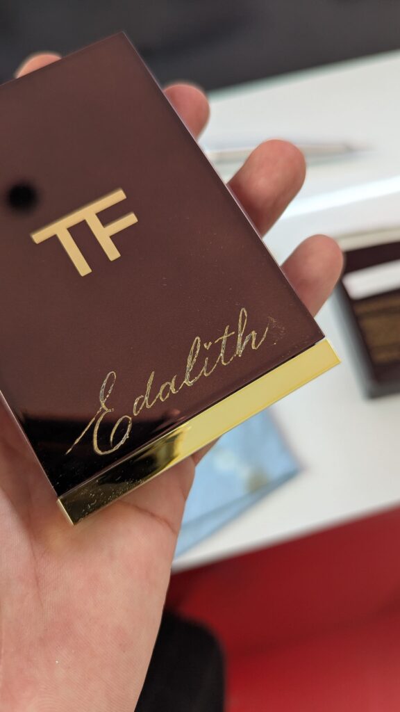 Caja personalizada a mano